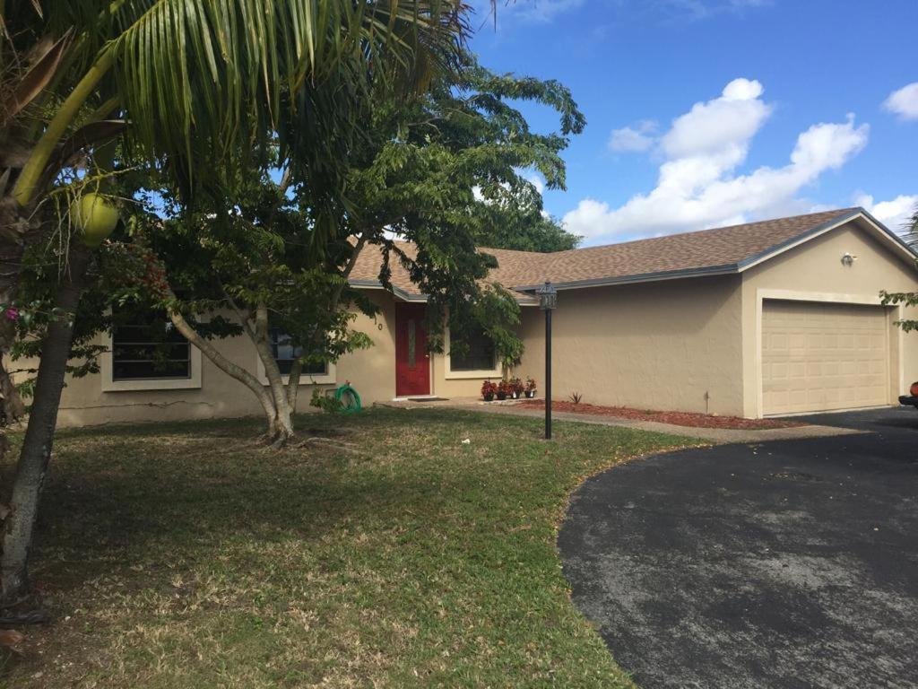 82-10Sw 135Av Villa Miami Eksteriør billede